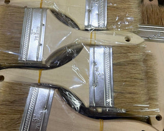 Throw Away 100% Natural Bristle 3 in Chip Brush.